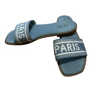 NWOT - Nicole Miller Paris Cushioned Blue & White Slides Sandals Size 8